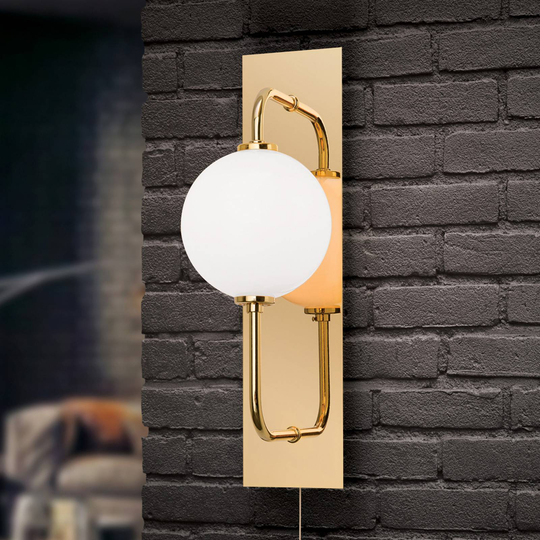 LED-vägglampa Pipes i blänkande guld