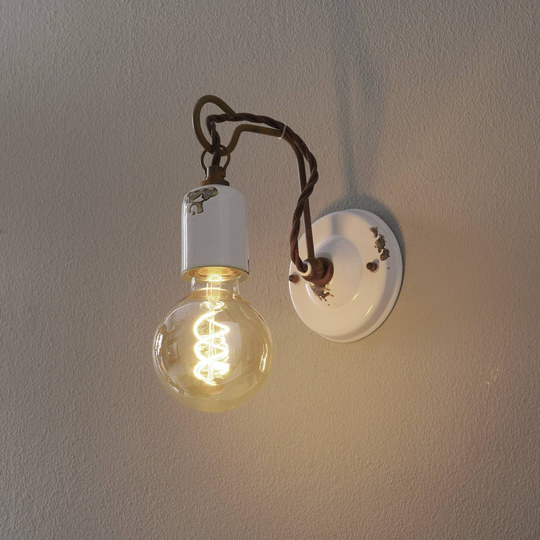 Vägglampa C665 i vintagestil vitt