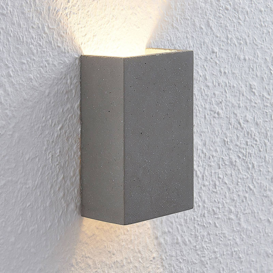 Lindby Albin LED-vägglampa av betong