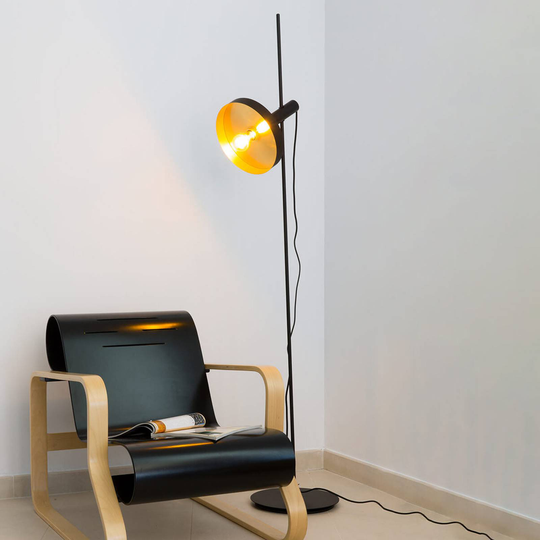 Golvlampa Whizz i svart-guld