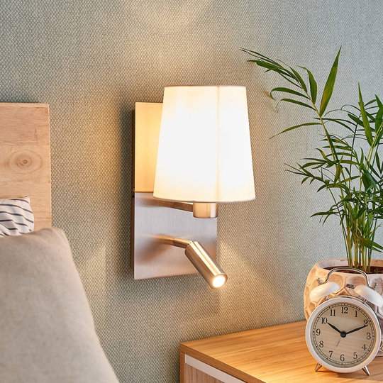 Vägglampa Aiden med LED-läslampa, vit, nickel