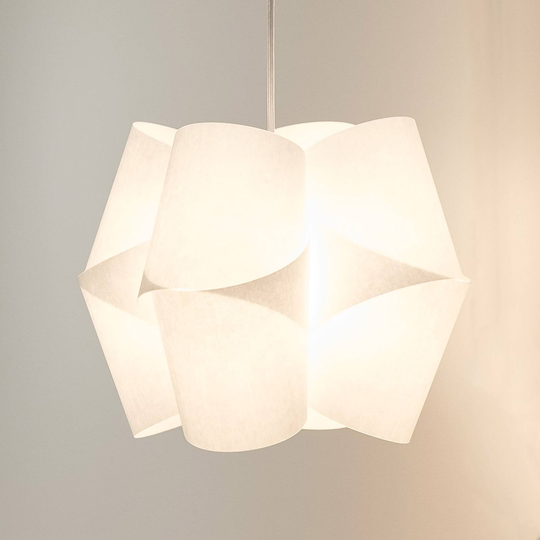 Vägglampa Julii, ek, utåtstickande