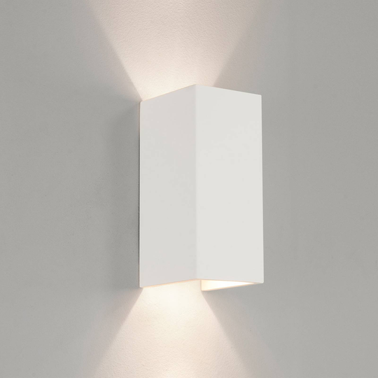 Astro Parma 210 vägglampa i vitt