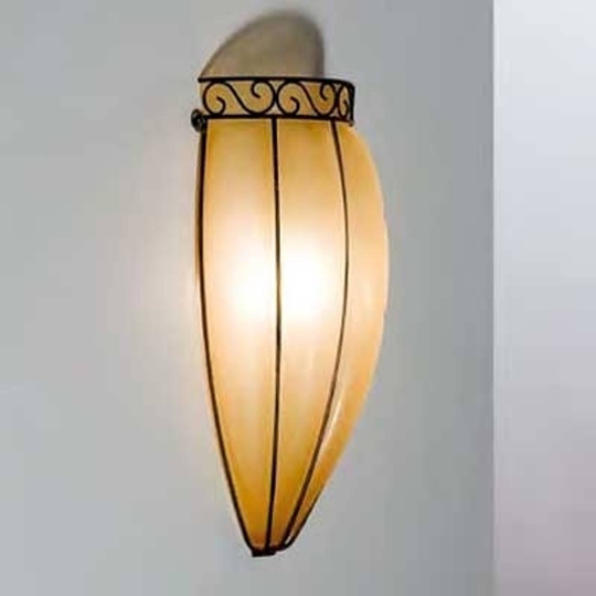 Vägglampa TULIPANO med antik känsla