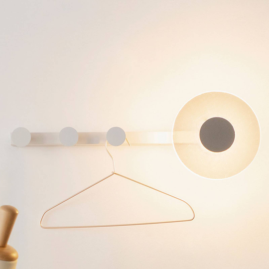 LED-vägglampa Venus med klädkrok, vit