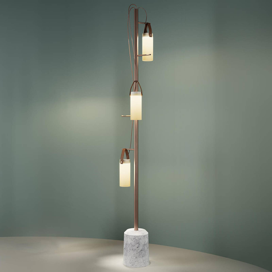 Designer-LED-golvlampa Galerie, tre ljuskällor