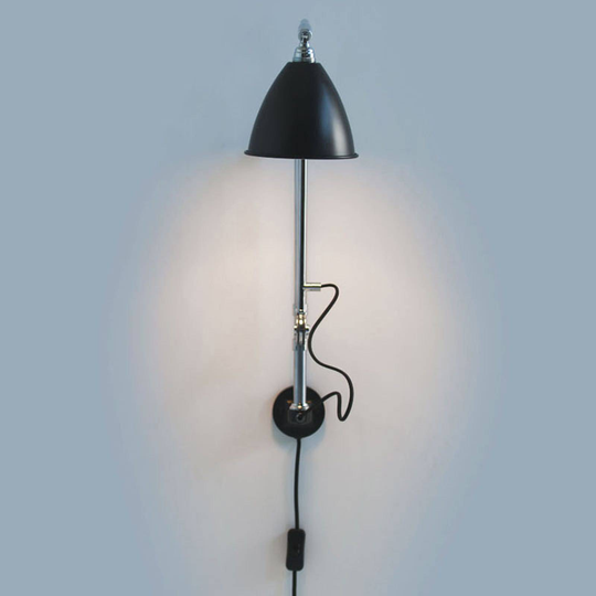 GUBI Bestlite BL5 vägglampa krom/svart