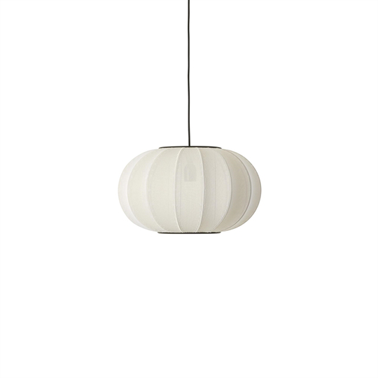 Made By Hand Stickat-Vit Oval Taklampa Pärlvit Ø45