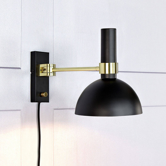 Vägglampa Larry med dimmer, mässing