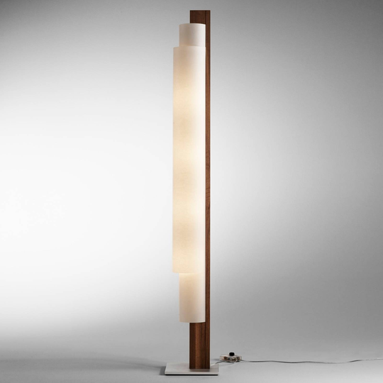 Golvlampa Stele valnöt