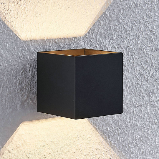 Lindby Mirza vägglampa av aluminium, kantig, svart
