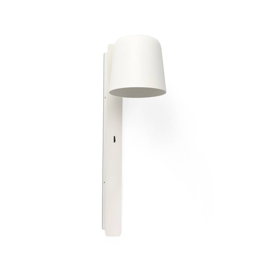 Vägglampa Tila, lutbart huvud, vit