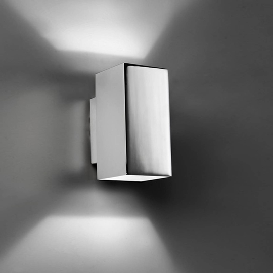 Upp-ner-vägglampa Basic LED, krom