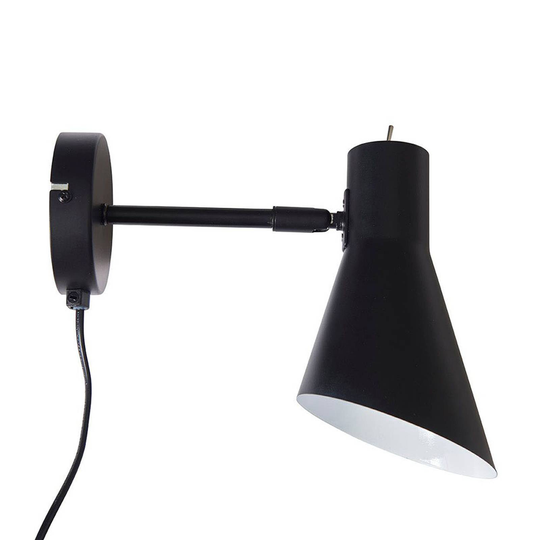 Dyberg Larsen Denver vägglampa i svart