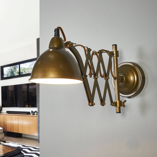 Vägglampa Norwin med utdragbar arm