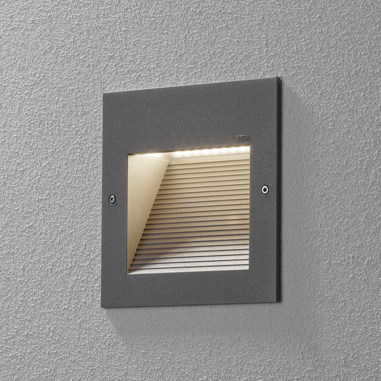 BEGA 24202 LED-vägginbyggnadslampa, 3 000 K silver