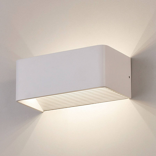 LED-vägglampa Icon, 2 700 K, bredd 20 cm