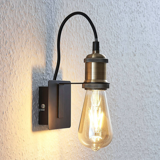 Vintage-vägglampa Aurella, antikmässing