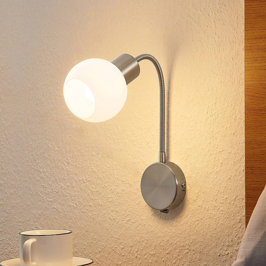 Lindby Lioma vägglampa med flexarm, nickel