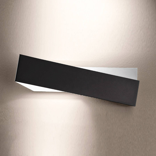 Vägglampa Zig Zag i svart-vitt 43 cm