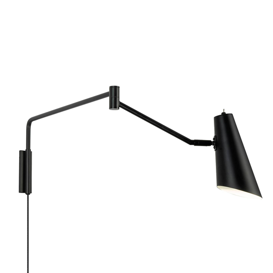 Dyberg Larsen Noa vägglampa med fog, svart