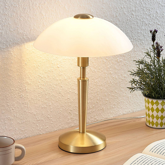 Bordslampa Tibby med glasskärm i antikmässing