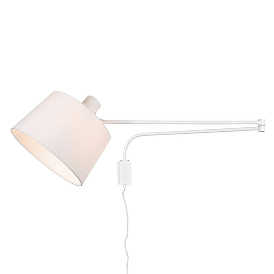 Vägglampa Baldo med kabel + kontakt vit