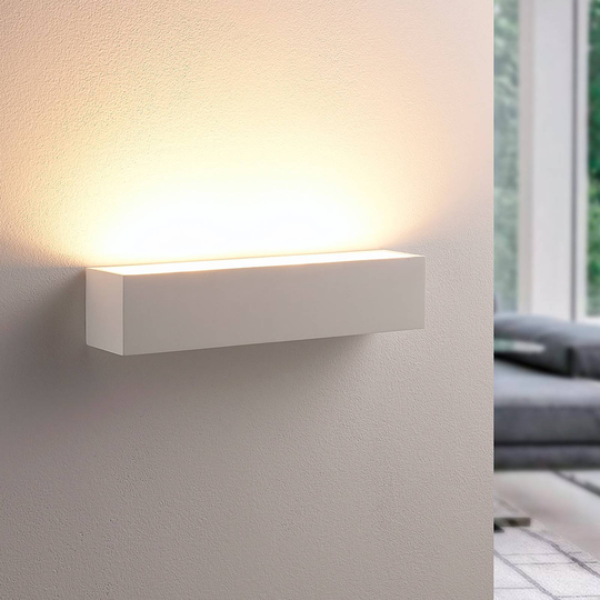 Lindby Santino vägglampa i vitt gips, 35 cm