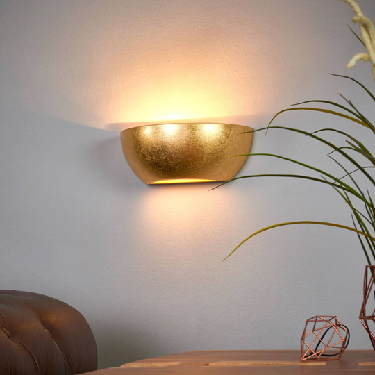 Vägglampa Kolja med guldfinish
