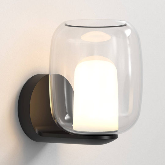 Astro Aquina vägglampa, glasskärm IP44 svart