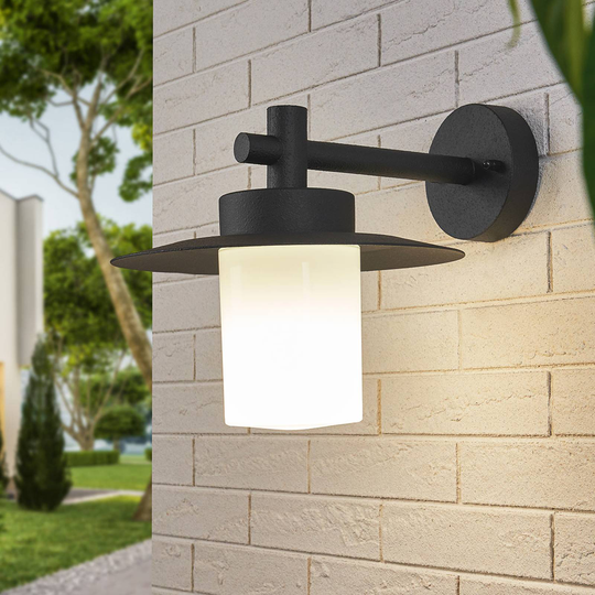 Utomhusvägglampa Timea i modern form