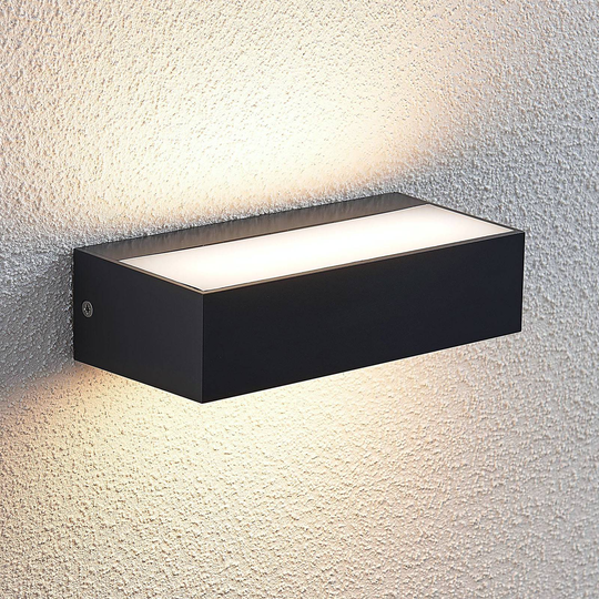 LED-utomhusvägglampa Nienke, IP65, 17 cm