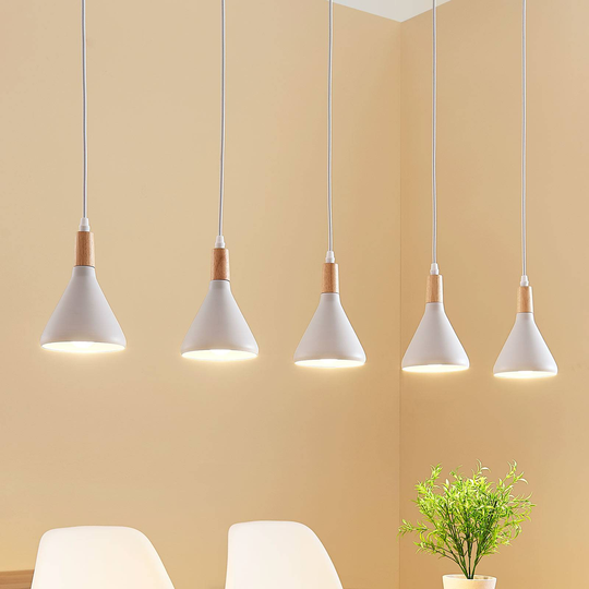 LED-pendellampa Arina i vitt med 5 ljuskällor