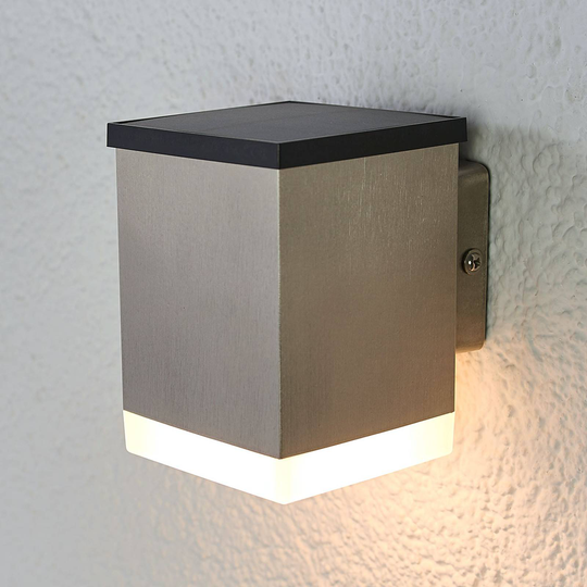 LED-vägglampa Tyson solcell kantig satinerat