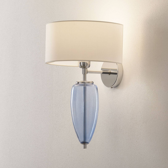 Vägglampa Show Ogiva med glaselement blått