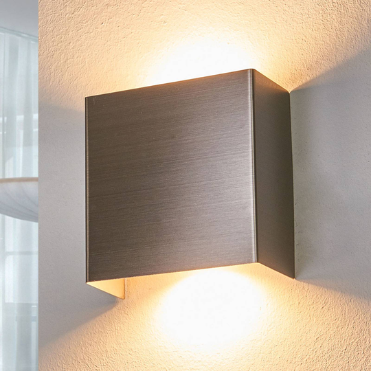 LED-vägglampa Manon, satinerat nickel, 10,5 cm