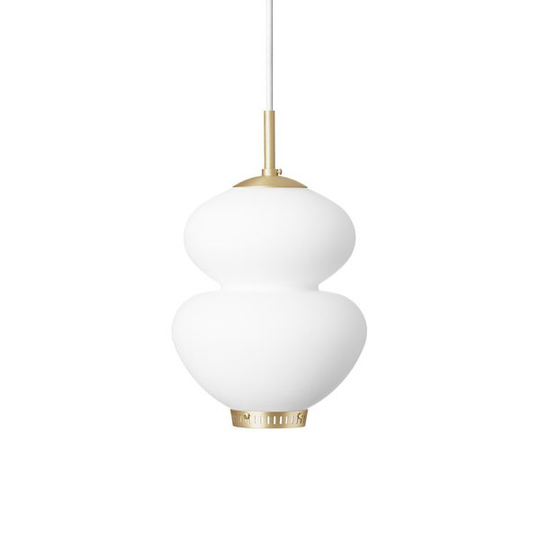 LYFA PEANUT 175 Taklampa Opal/Mässing