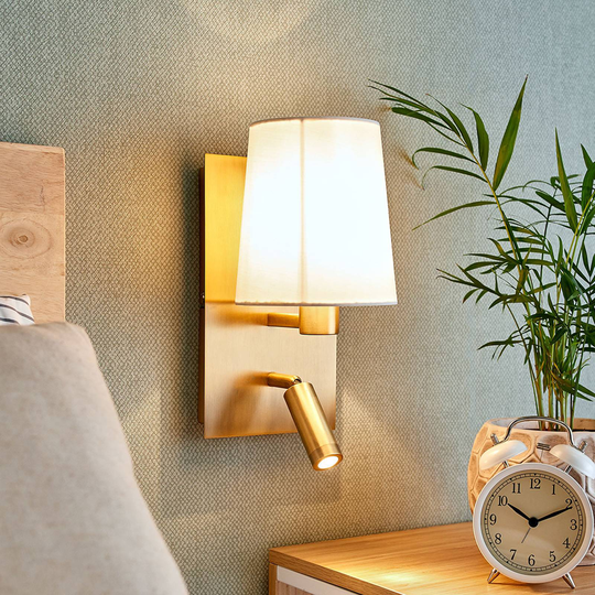 Vägglampa Aiden med LED-läslampa, antikmässing