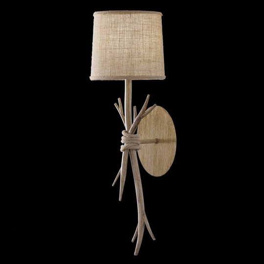 Vägglampa Sabina med textilskärm