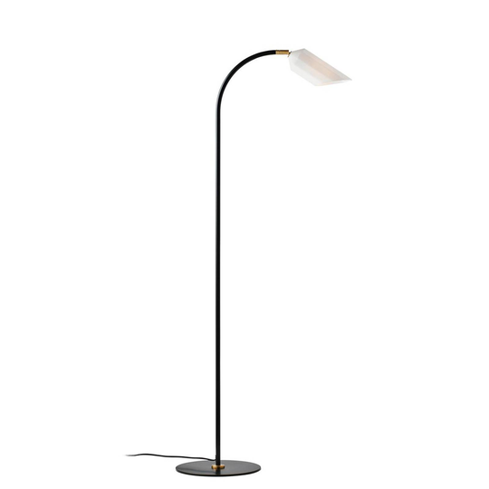 LE KLINT Pliverre golvlampa, böjd, opalglas