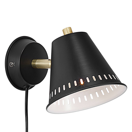 Vägglampa Pine med kontakt, svart