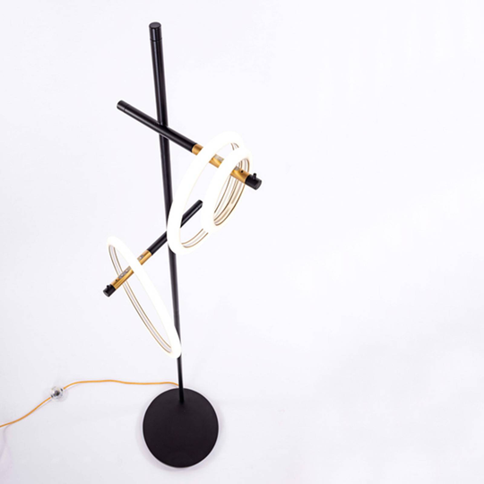 LED-golvlampa Ulaop, tre ringar, svart