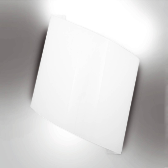Vit vägglampa Flag