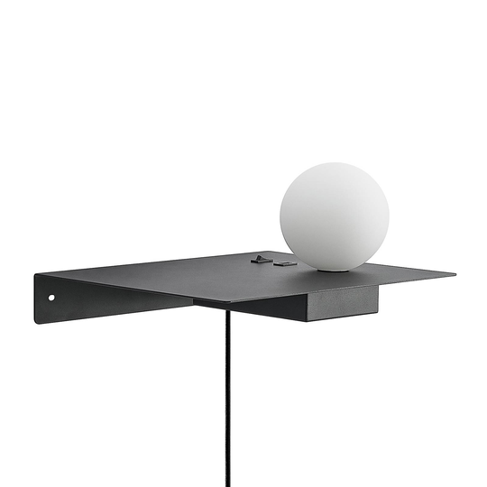 Lindby Pumari vägglampa, ljuskula till höger